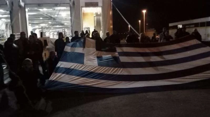 Οι Κρητικοί έψαλαν τον Εθνικό Ύμνο και μας συγκίνησαν! (βίντεο)